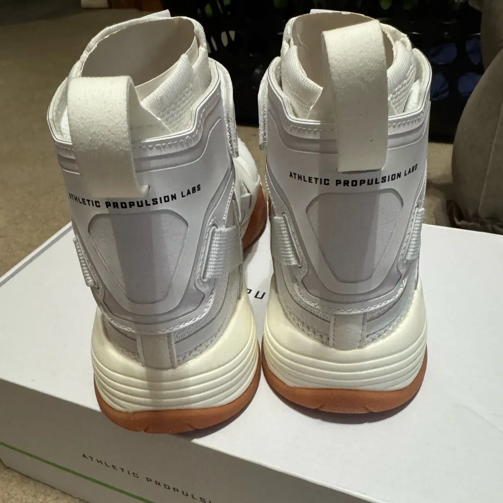 APL Super Future White Sneakers NWT 7.5 - Image 5