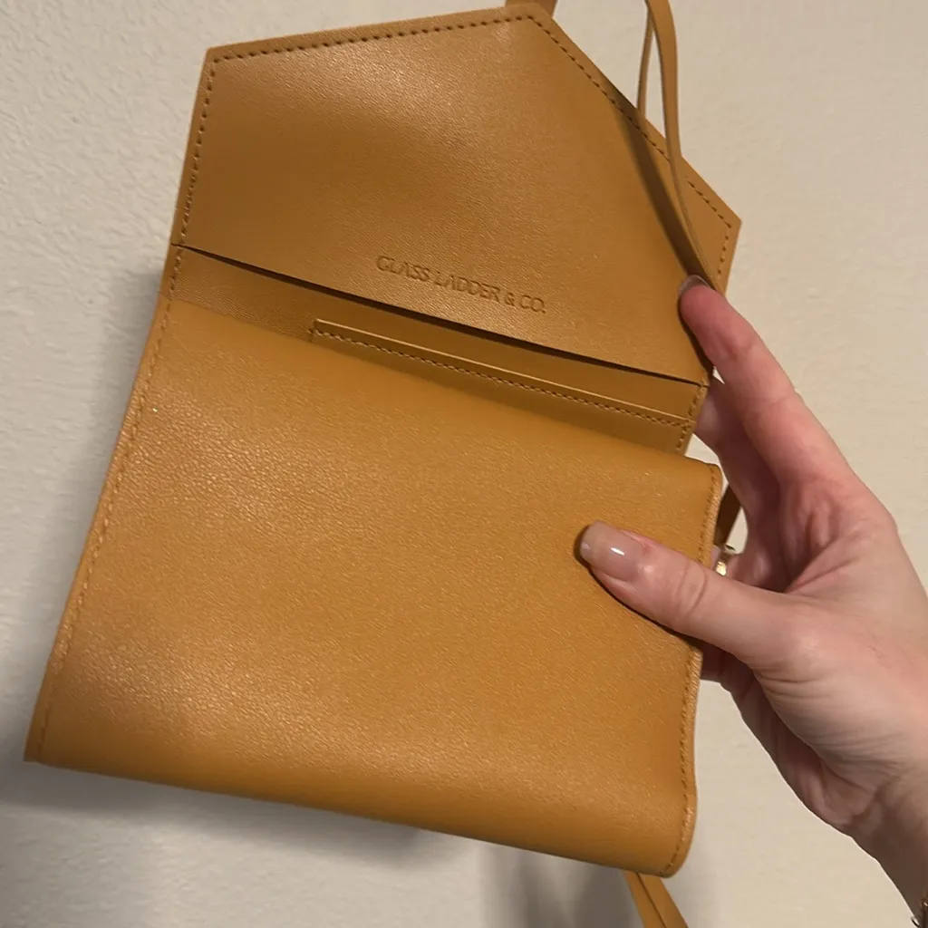 Glass Ladder Co Travel Organizer Yellow - Image 2