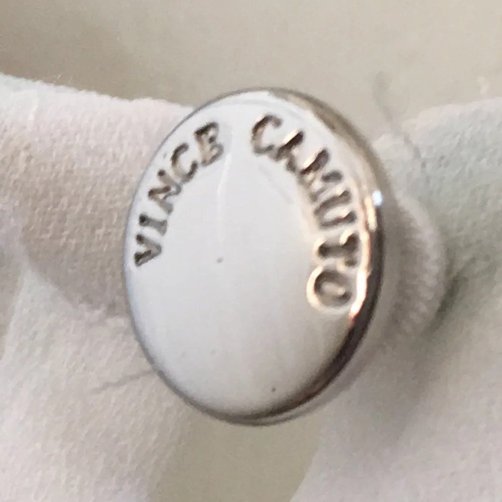 FINAL MARKDOWN LADIES’ Vince Camuto Sleeveless Top (M) - Image 9