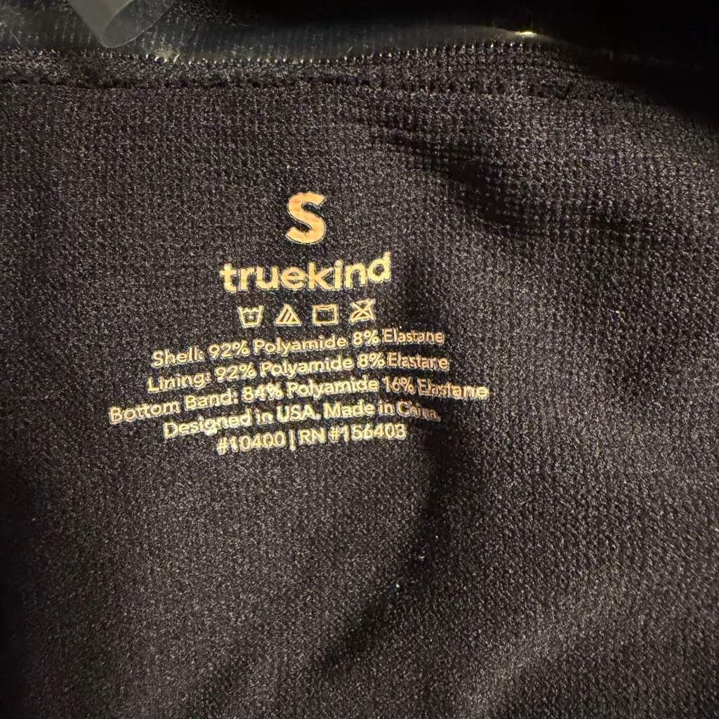 DKNY Intimates in Black and Cream 4 bras 2- DKNY 1 Truekind, 1 Carole Hochman - Image 10