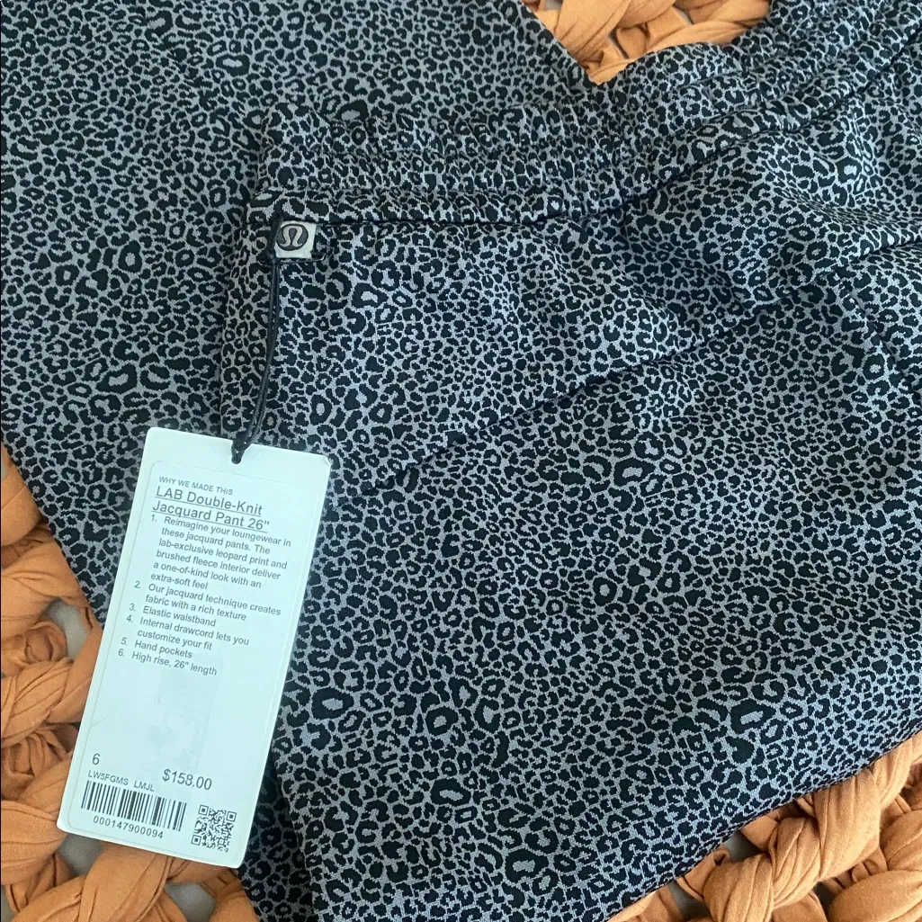 Lululemon LAB Double-Knit Jacquard Pant 26” - Image 12