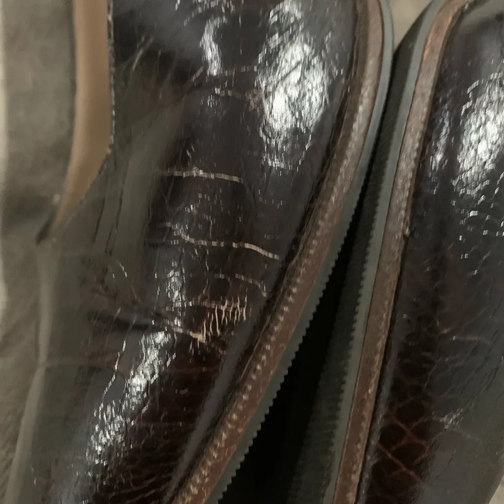 Ferragamo dark brown leather pumps size 9.5 - Image 5