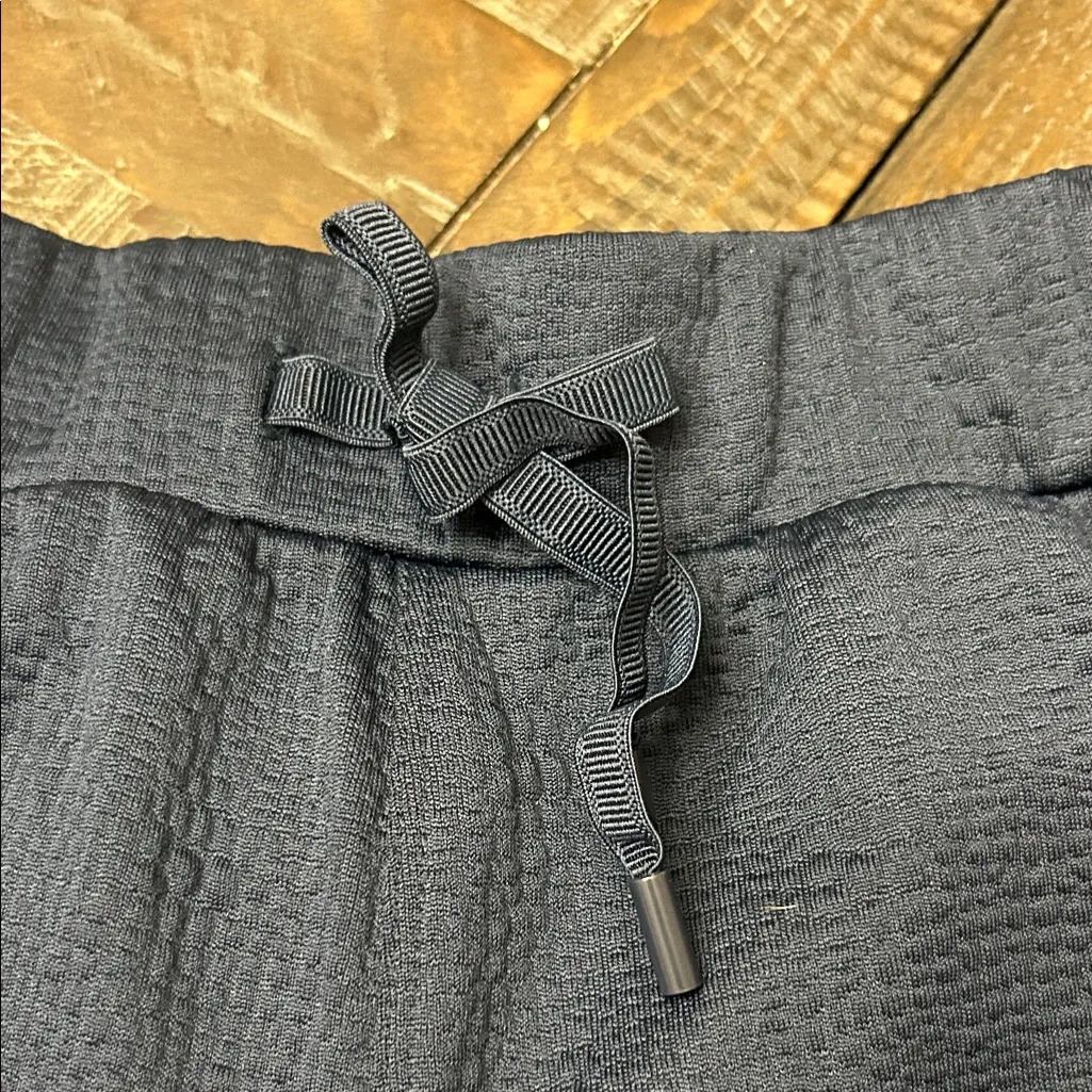 Women's Navy Blue Zyia Shorts Size L - Image 3