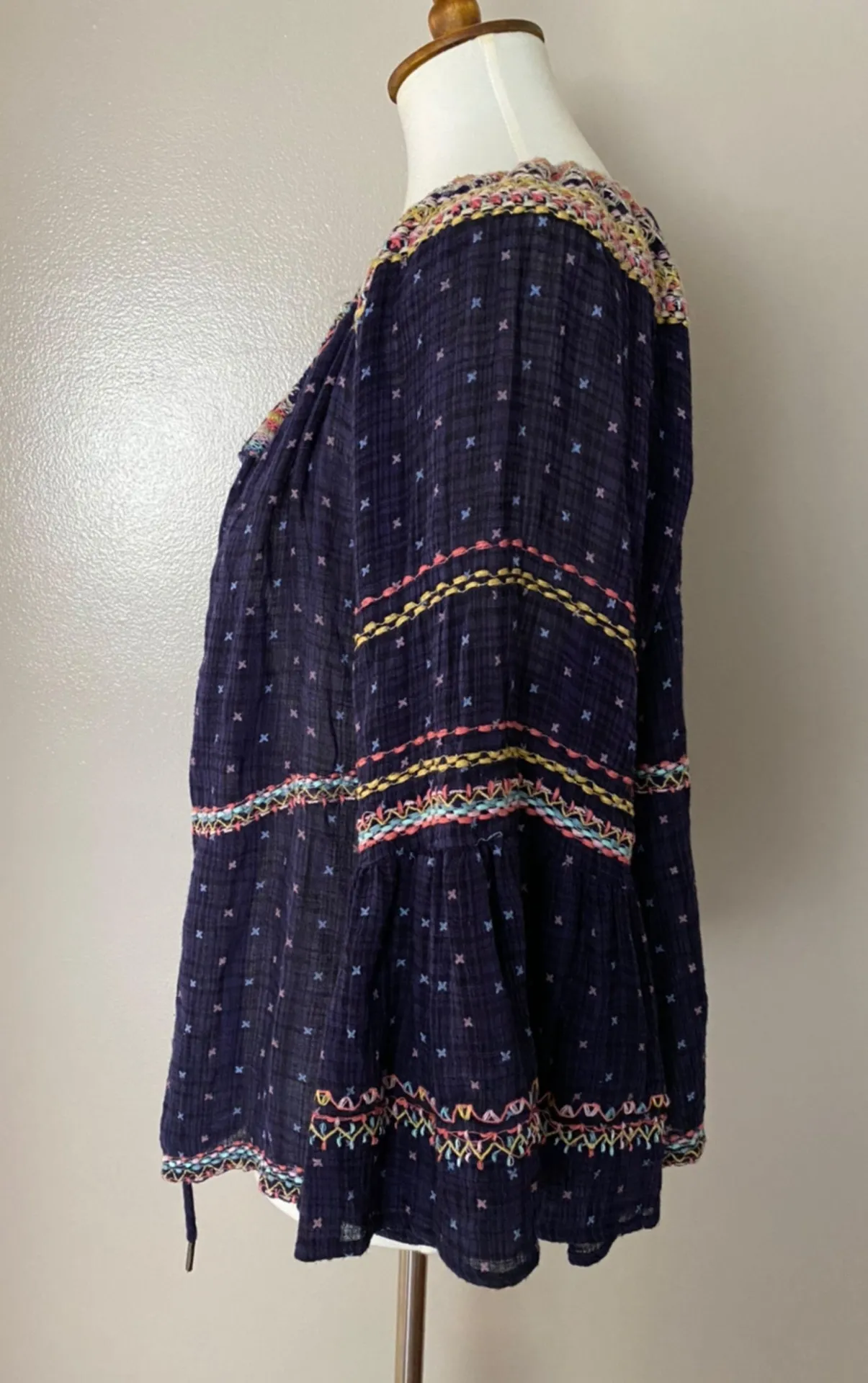 Talia Embroidered Blouse - Image 8