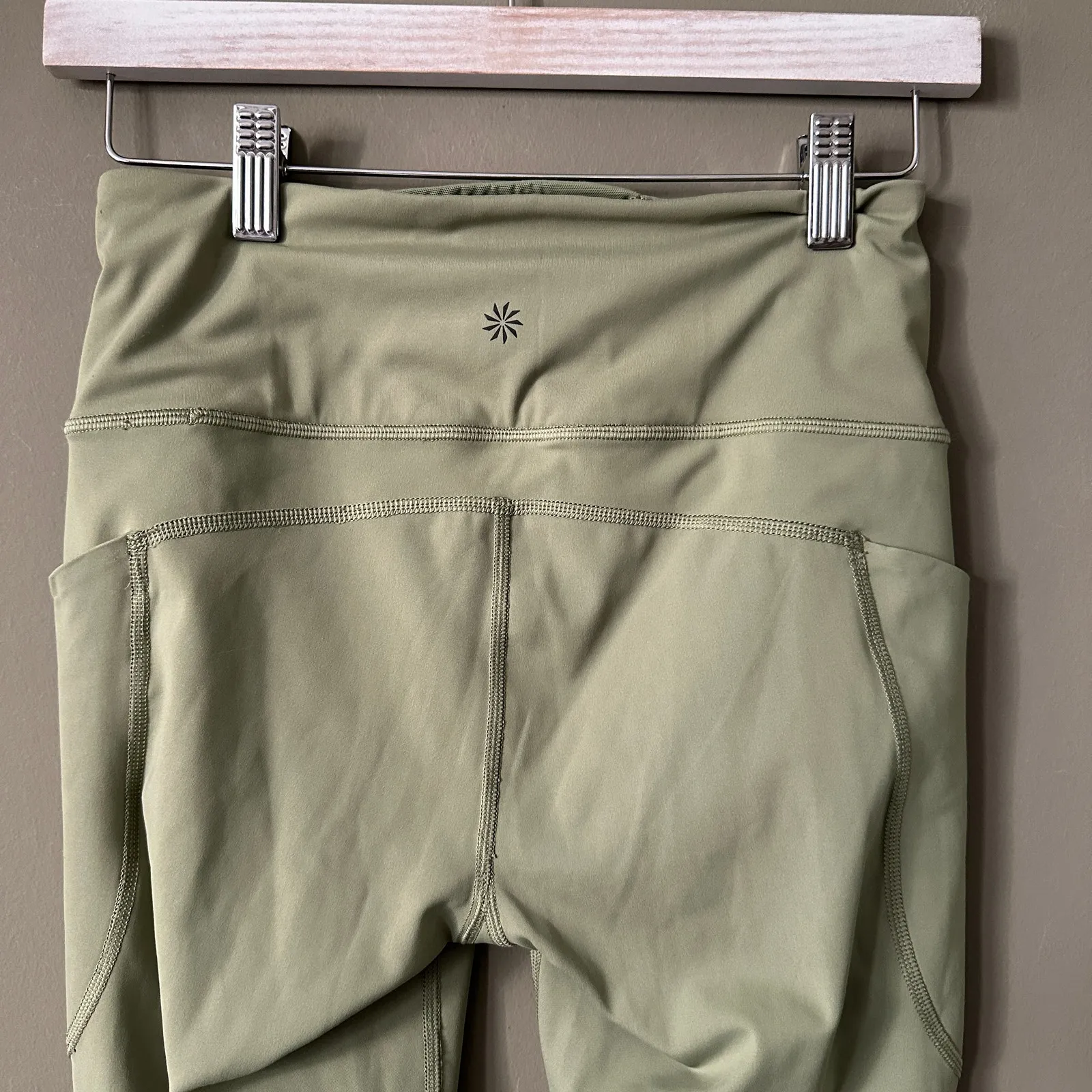 Athleta Ultimate Stash II 7/8 tight - Small Sage Green - Image 4