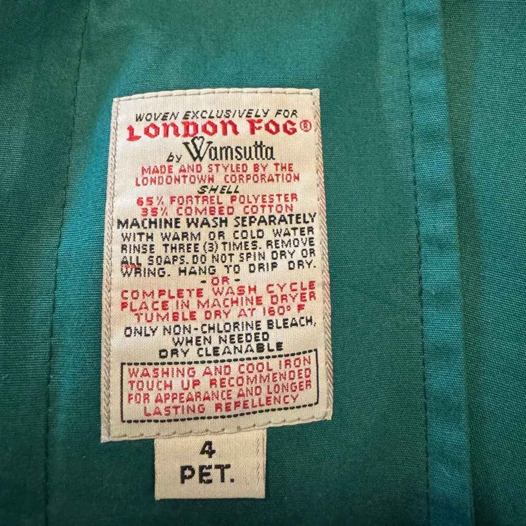 London Fog Green Trench Coat with Notched Lapel and Belted Waist - Image 3