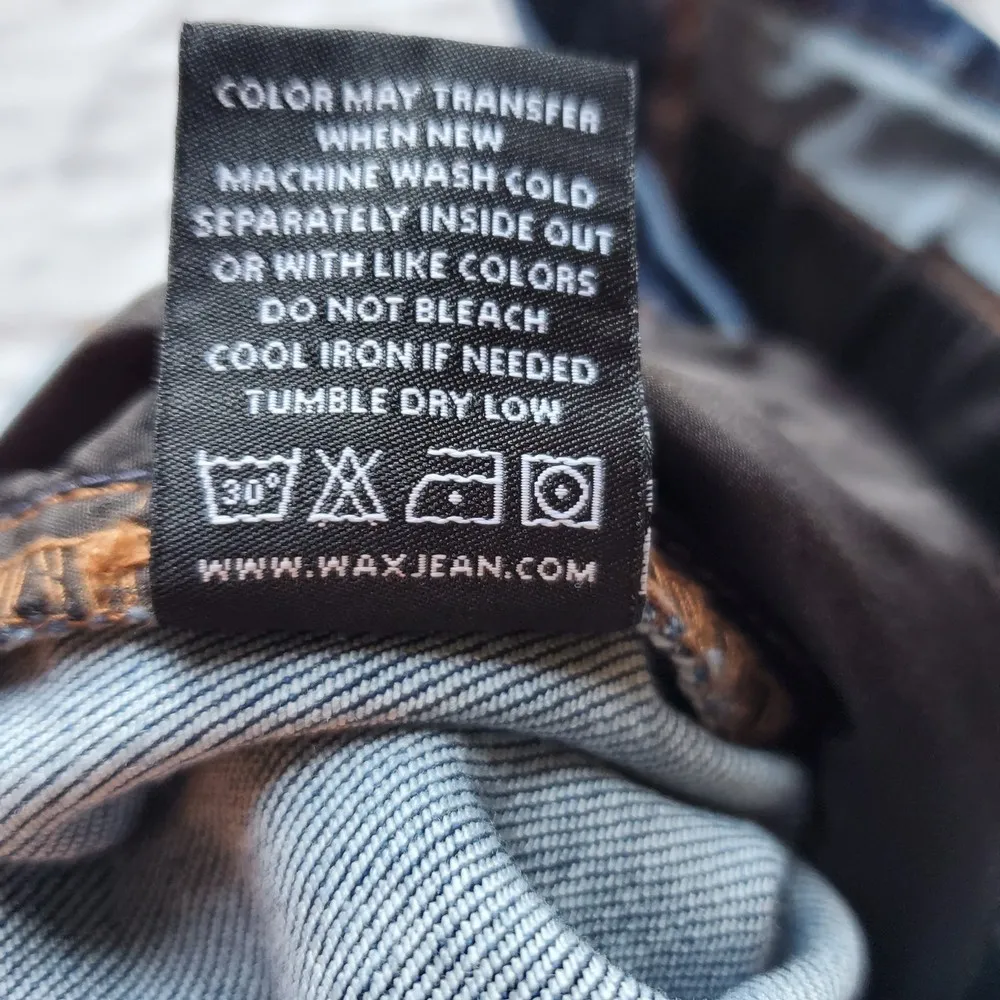 Women's High Waisted size M paperbag elastic with tie waist Denim jeans Shorts - Image 6