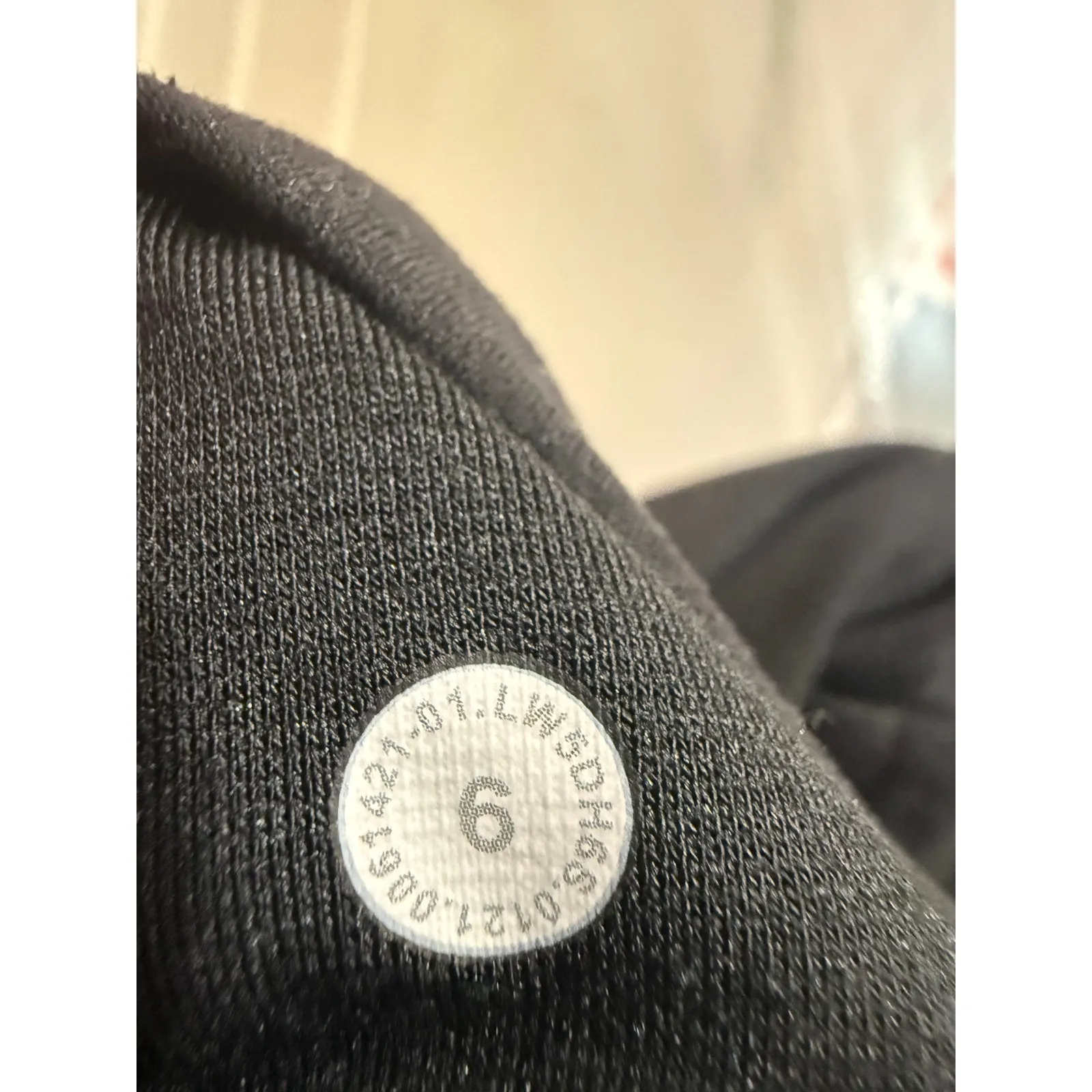 Lululemon Align High Rise Jogger Black V Waist Logo Size 6 - Image 5