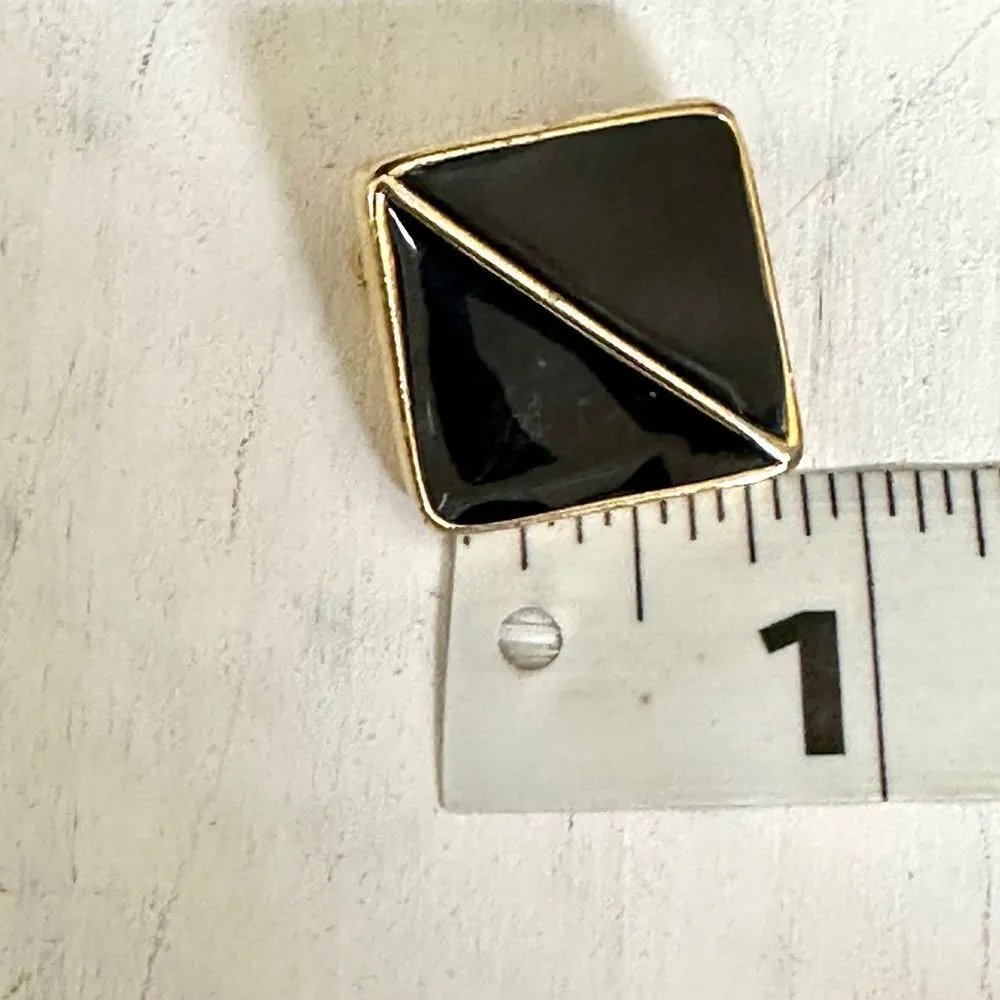 Dotty Smith black and gold tone square clip on earrings - Image 9