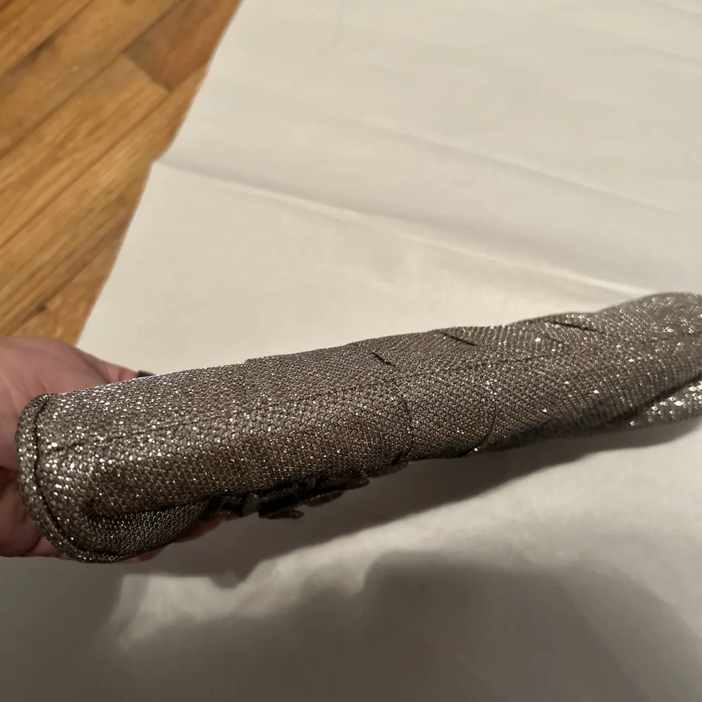 Jessica McClintock Clutch Purse Shoulder Bag Silver Mesh Chain Strap Formal Prom - Image 6