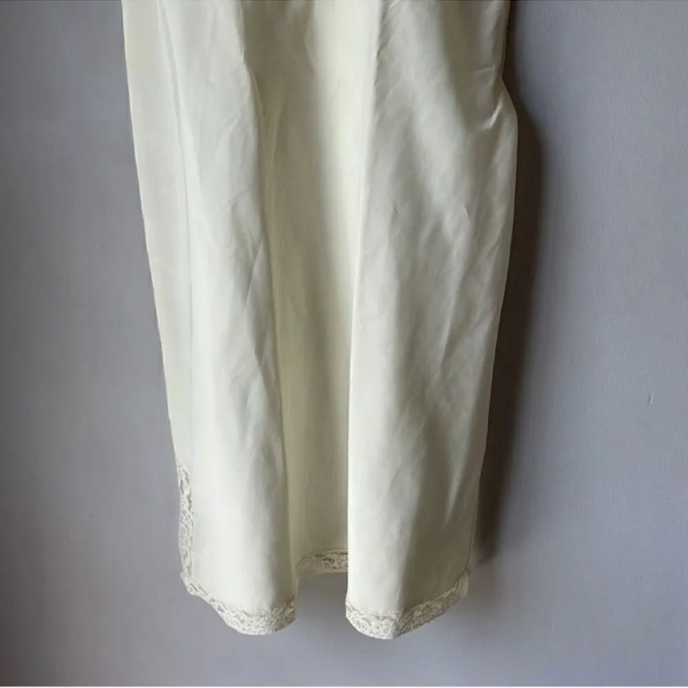 Vintage 1950s Barbizon Full Slip Mad Men Size M - Image 4