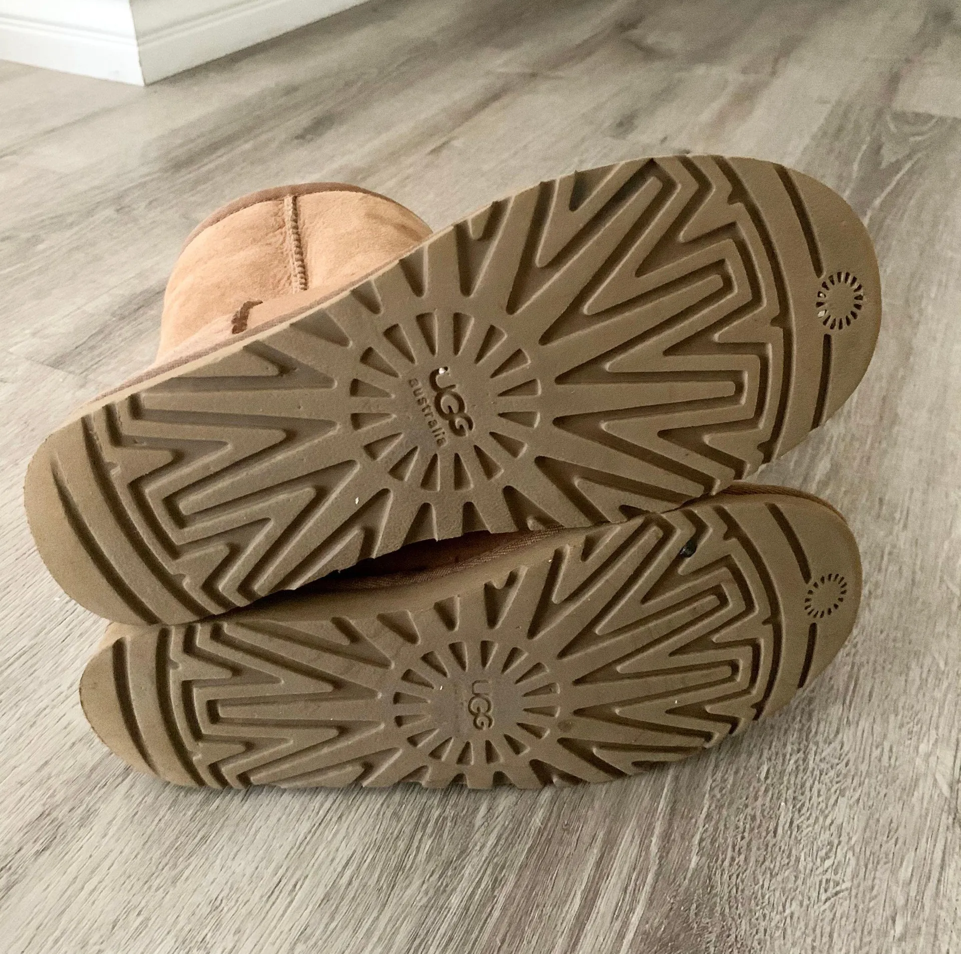 UGG Authentic s Shearling Lined Boots Size 7 - Image 7