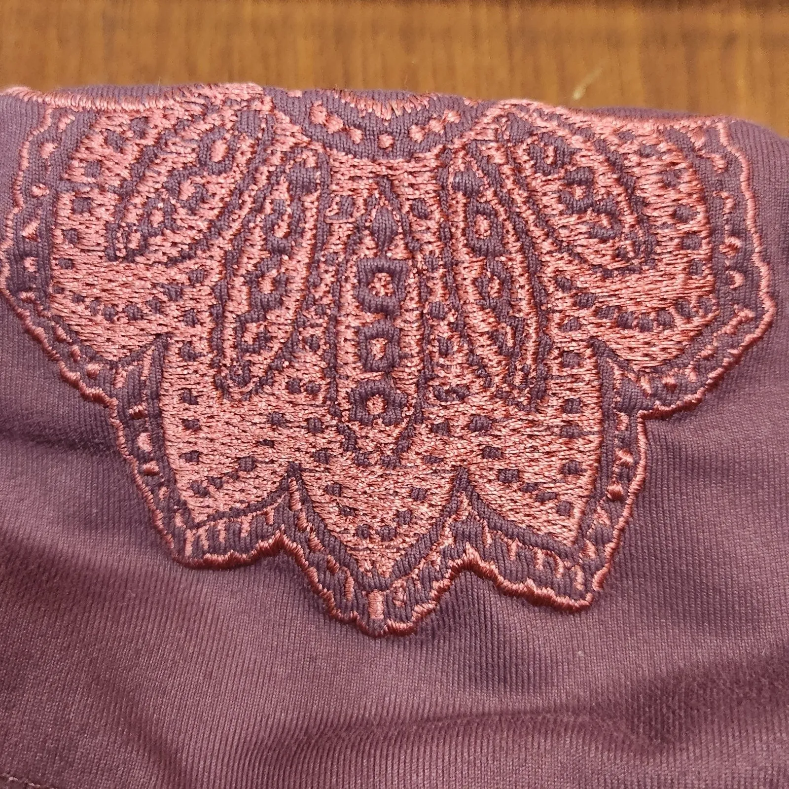 REI Woman’s Athletic Sporty Purple Chic Capri Leggings Size XL - Image 3