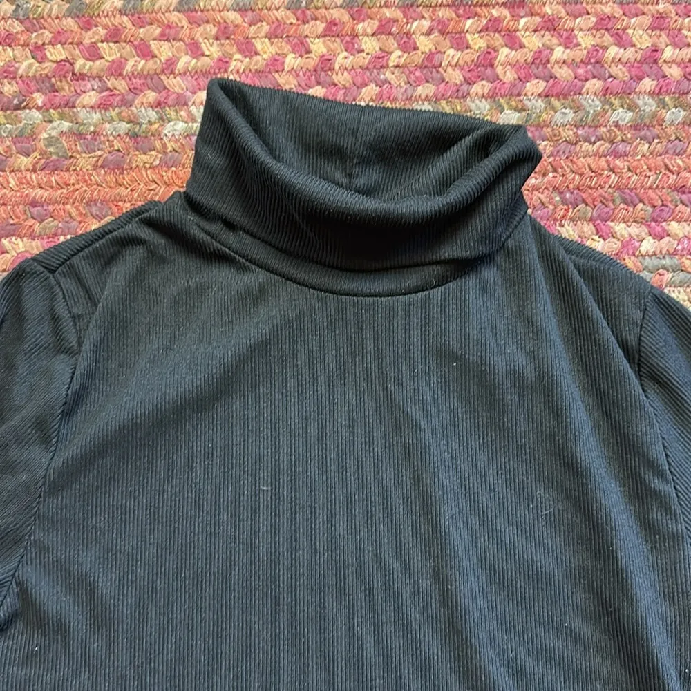 ONE STEP UP BLACK RIBBED TURTLENECK STRETCH LONG SLEEVE - Image 4