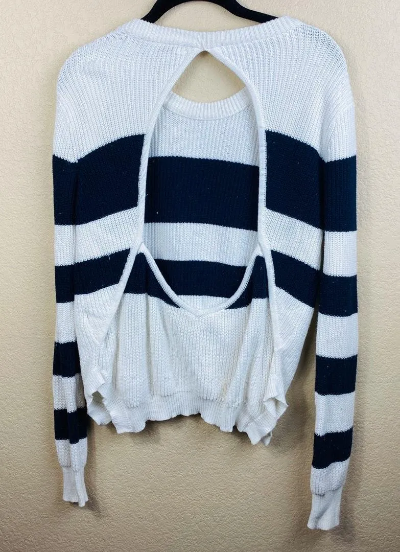 Sweater - Image 2