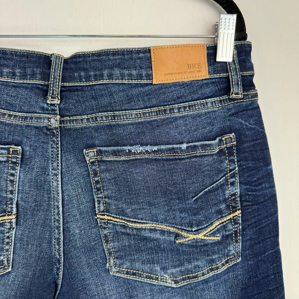 BKE Womens High Rise Shorts Sz 31 Dark Wash Raw Hem - Image 9