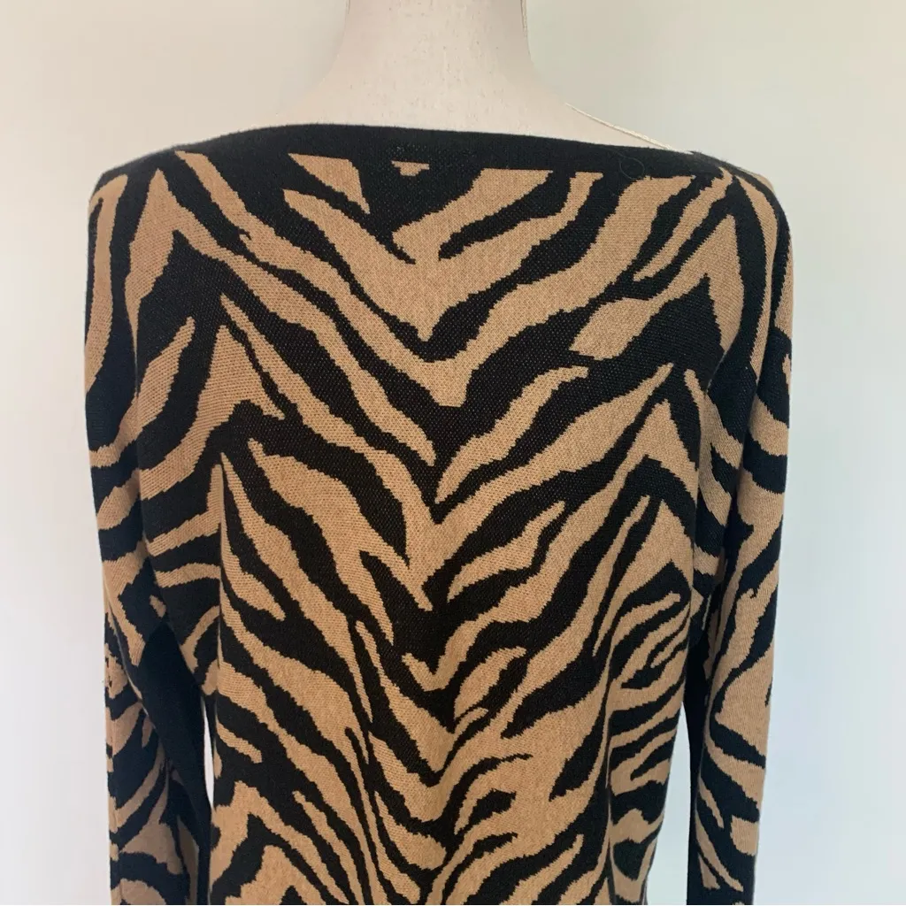 EUC CAbi Dani Zebra Print Black Brown Tunic Sweater Style 3884 Size S - Image 10