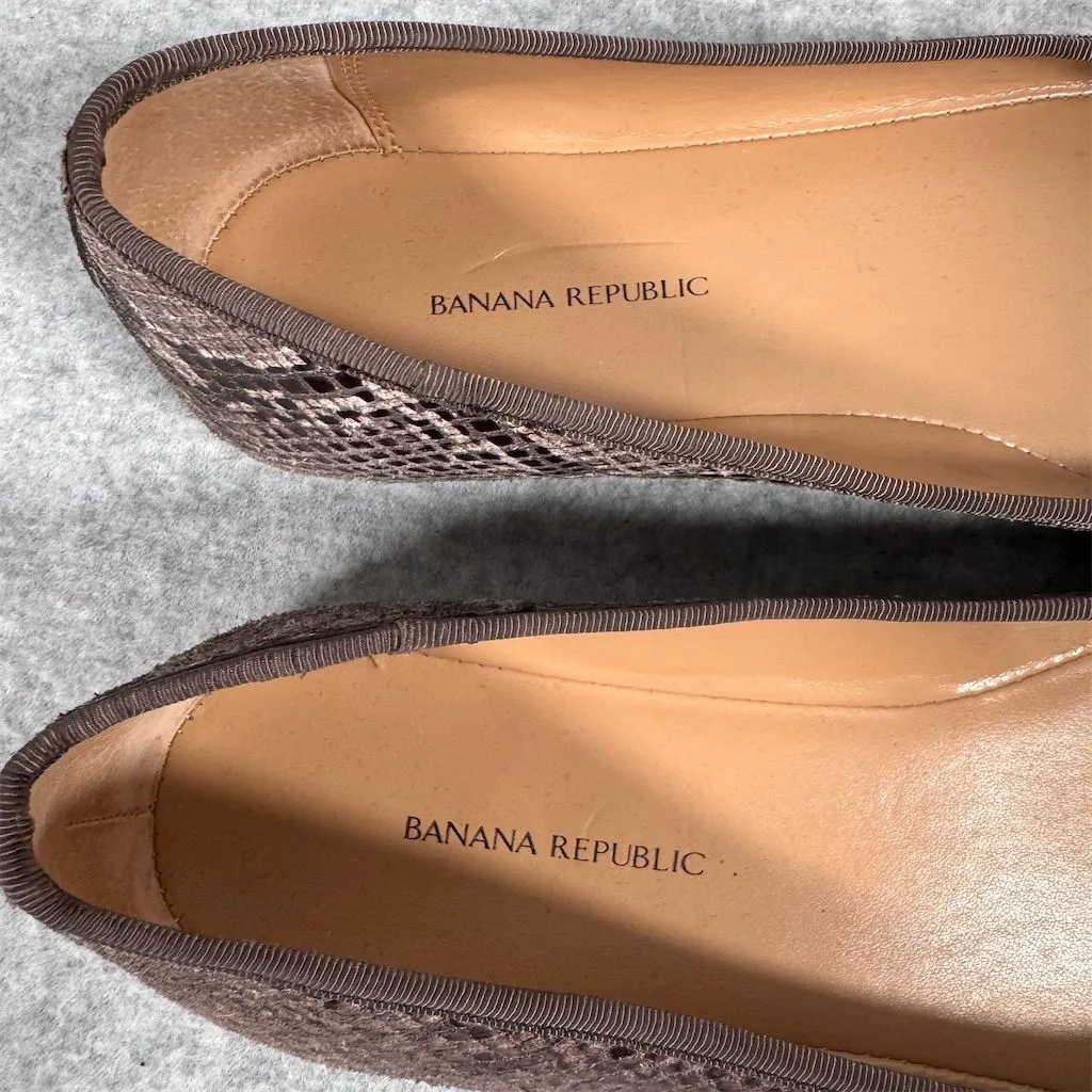 Banana Republic Women's Ballet Flats Brown Snake Skin Print Size 9M - Image 6