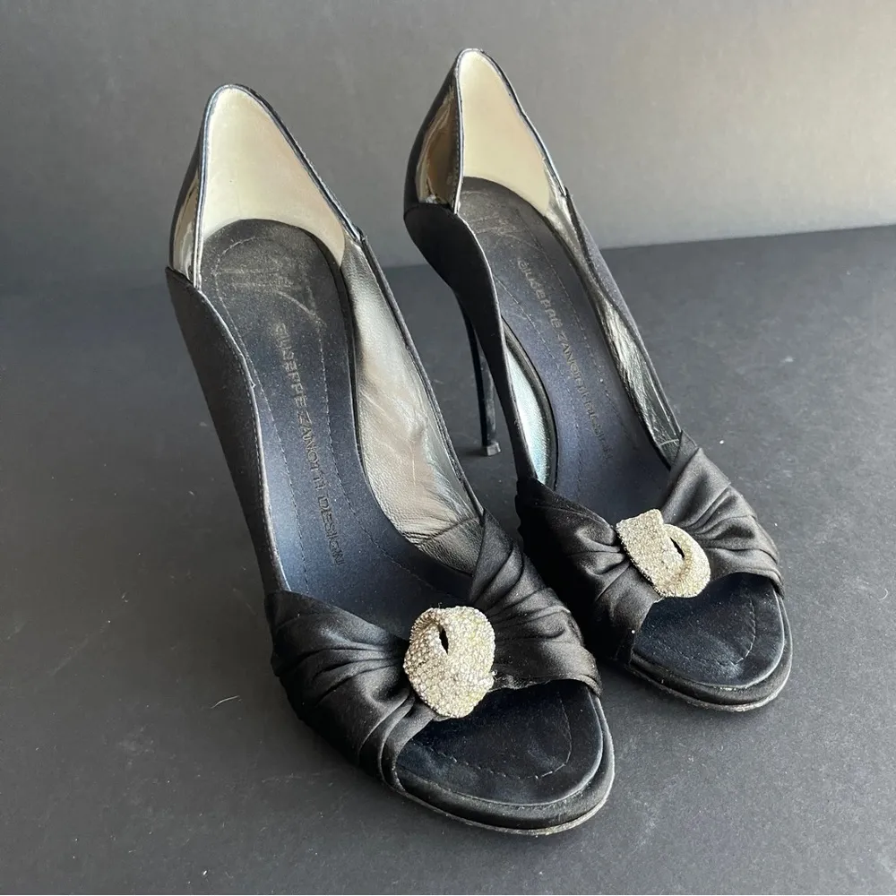 GIUSEPPE ZANOTTI | Black Satin Crystal Knot Peep Toe Heels Sz 37.5 - Image 9