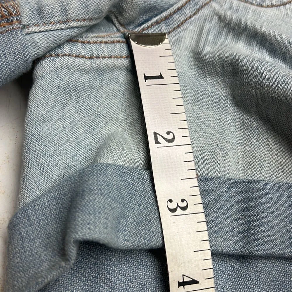 🔥 5/20🔥 Aero Low rise midi distressed denim  shorts Sz 4 - Image 8