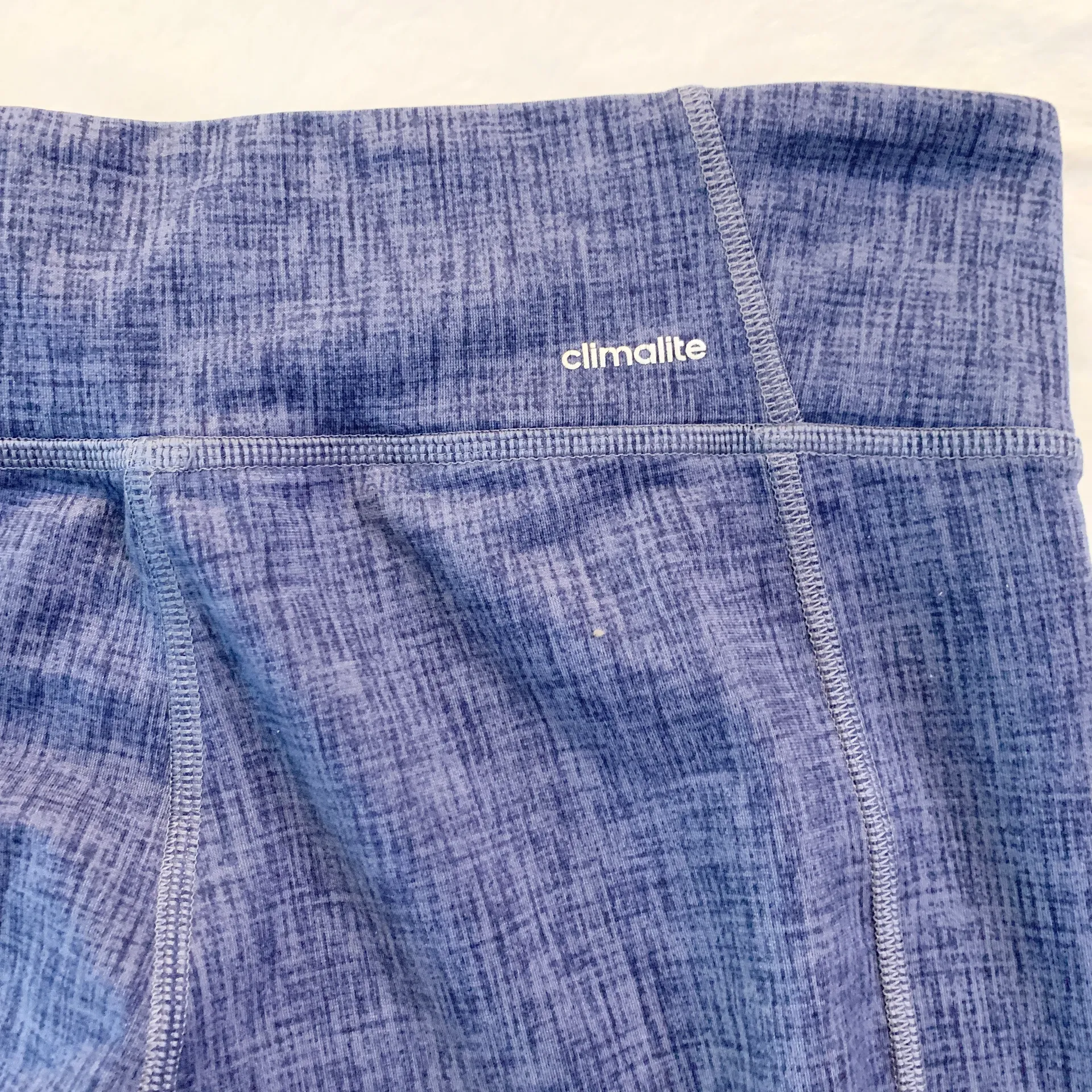 Climalite 3/4 Length Capri Leggings Medium - Image 5