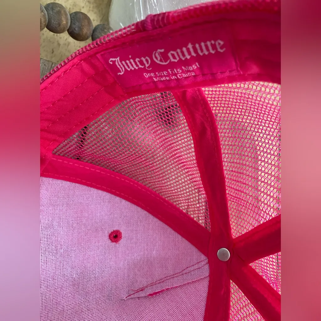 Juicy Couture‎ Women’s OS Hot Pink Velour Diamante’ Logo Trucker Cap - Image 4