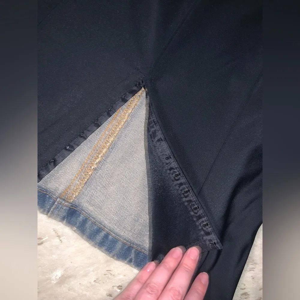 Y2k dolce & gabbana denim pencil skirt split black back with hook & loop detail - Image 4