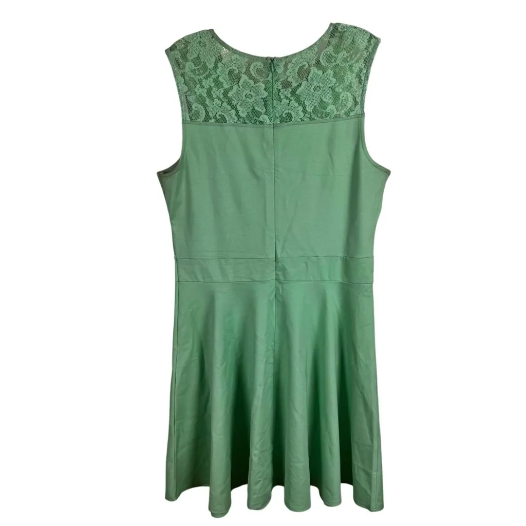 Brand Size XL Womens Sleeveless Green Dress With Lace Yoke & Flared Skirt - Image 5