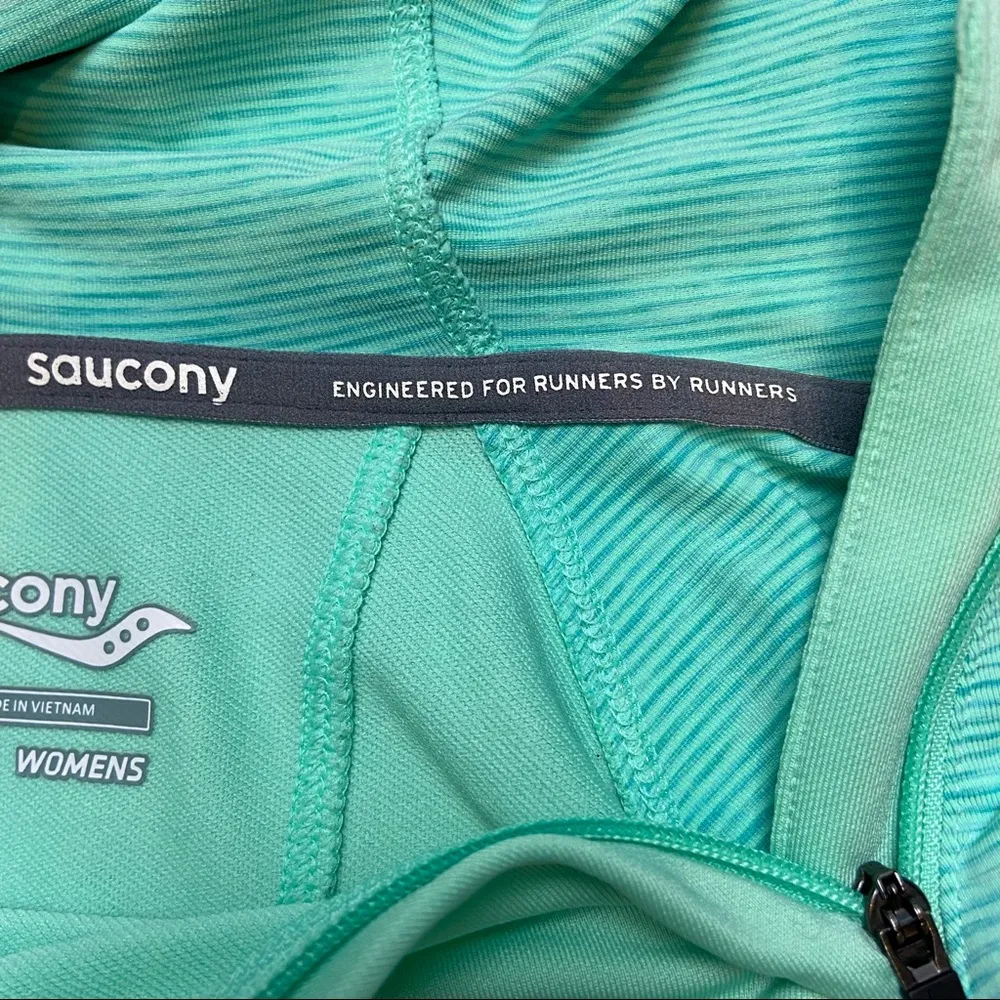 Saucony Women’s Dash Hoodie. Size XSmall. EUC - Image 11