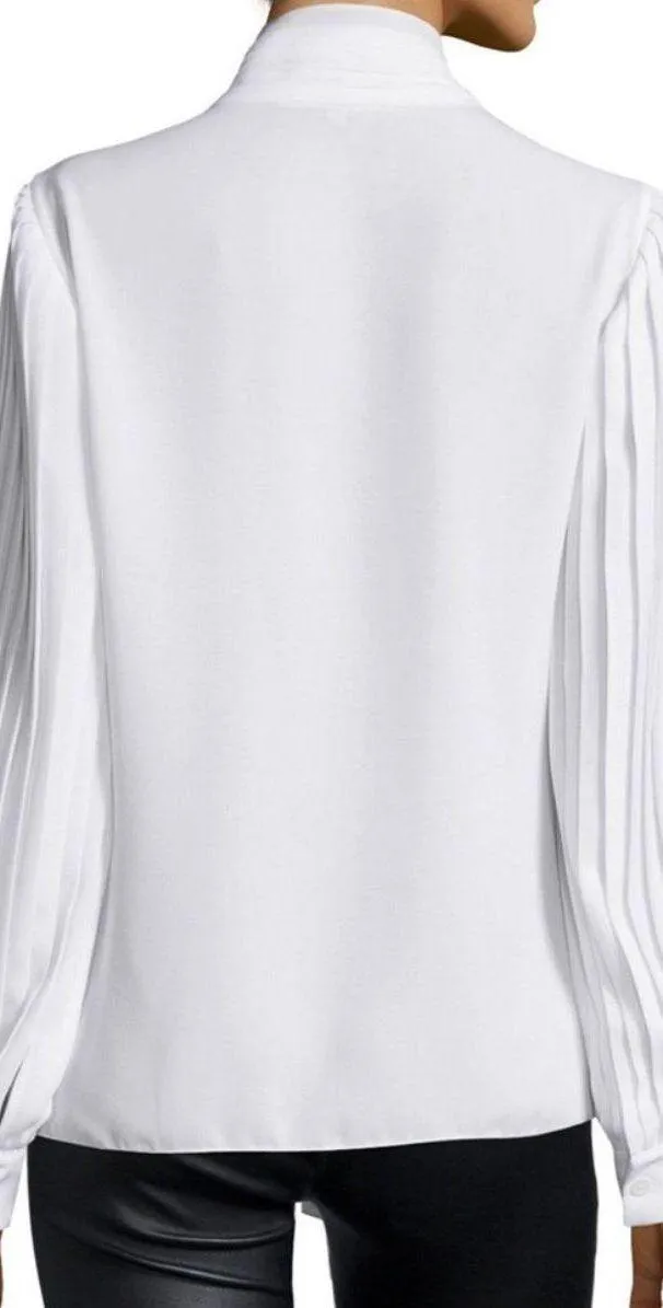 2014 Resort Collection Size 8 White Blouse - Image 2
