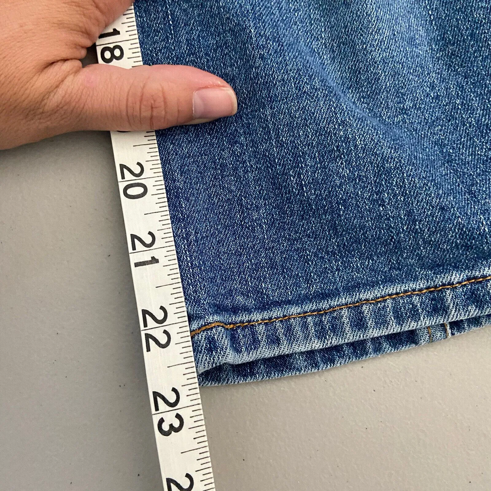 Vintage Levi's Y2K‎ Crop Denim Jeans No Pockets Juniors Size 5 - Image 10