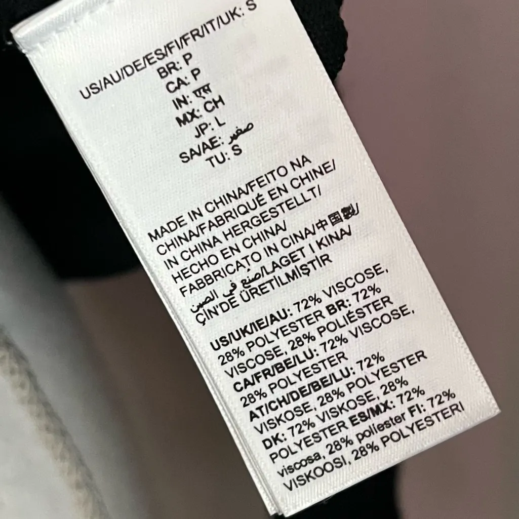 Daily Ritual • Black Lightweight Turtleneck Knit Sweater - Image 3