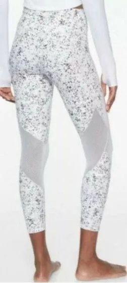 Athleta Sandstone Salutation 7/8 Leggings Cream Grey Sheer Workout Yoga Active - Image 2