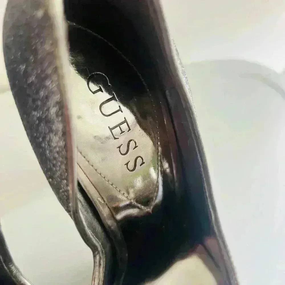 GUESS SHOES SIZE 6.5 SHIMMER SOFT PURPLE COLOR LIKE NEW CONDITION - Image 10