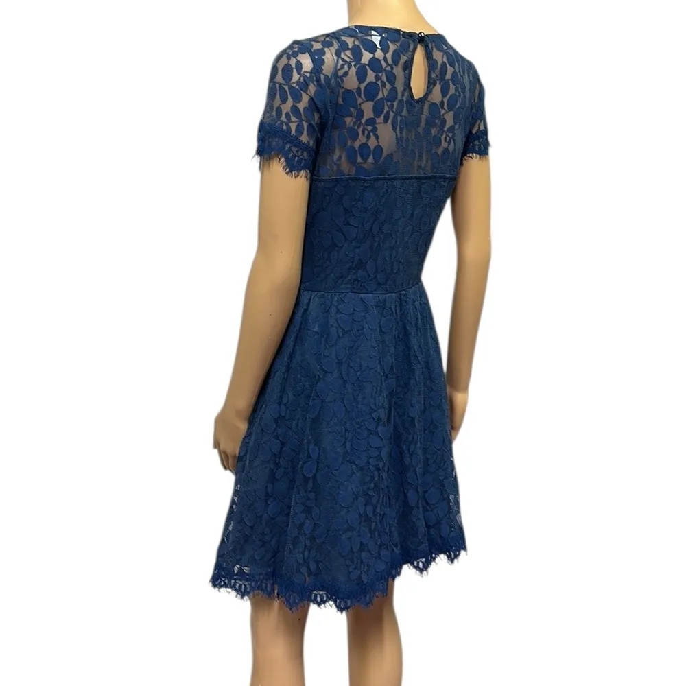 LC Lauren Conrad Blue Lace Overlay Short Sleeve Zip Side Mini Dress Womens 6 - Image 6