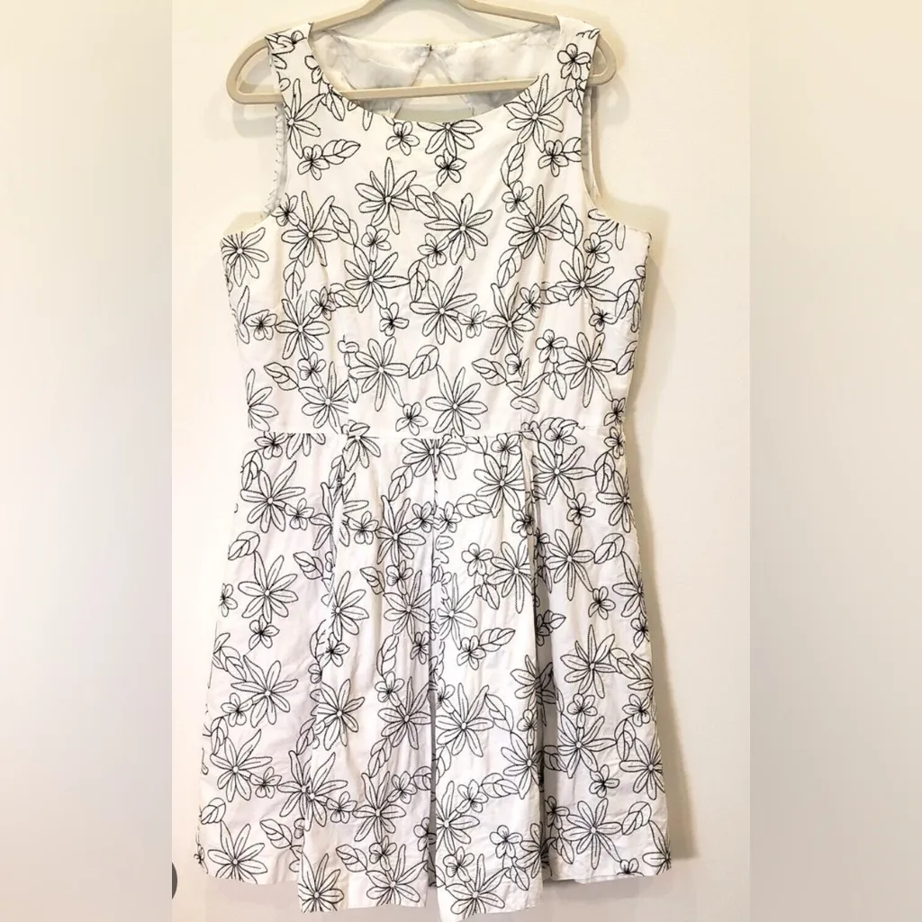 Danny & Nicole Black and White Fit and Flare Midi Dress - Image 3