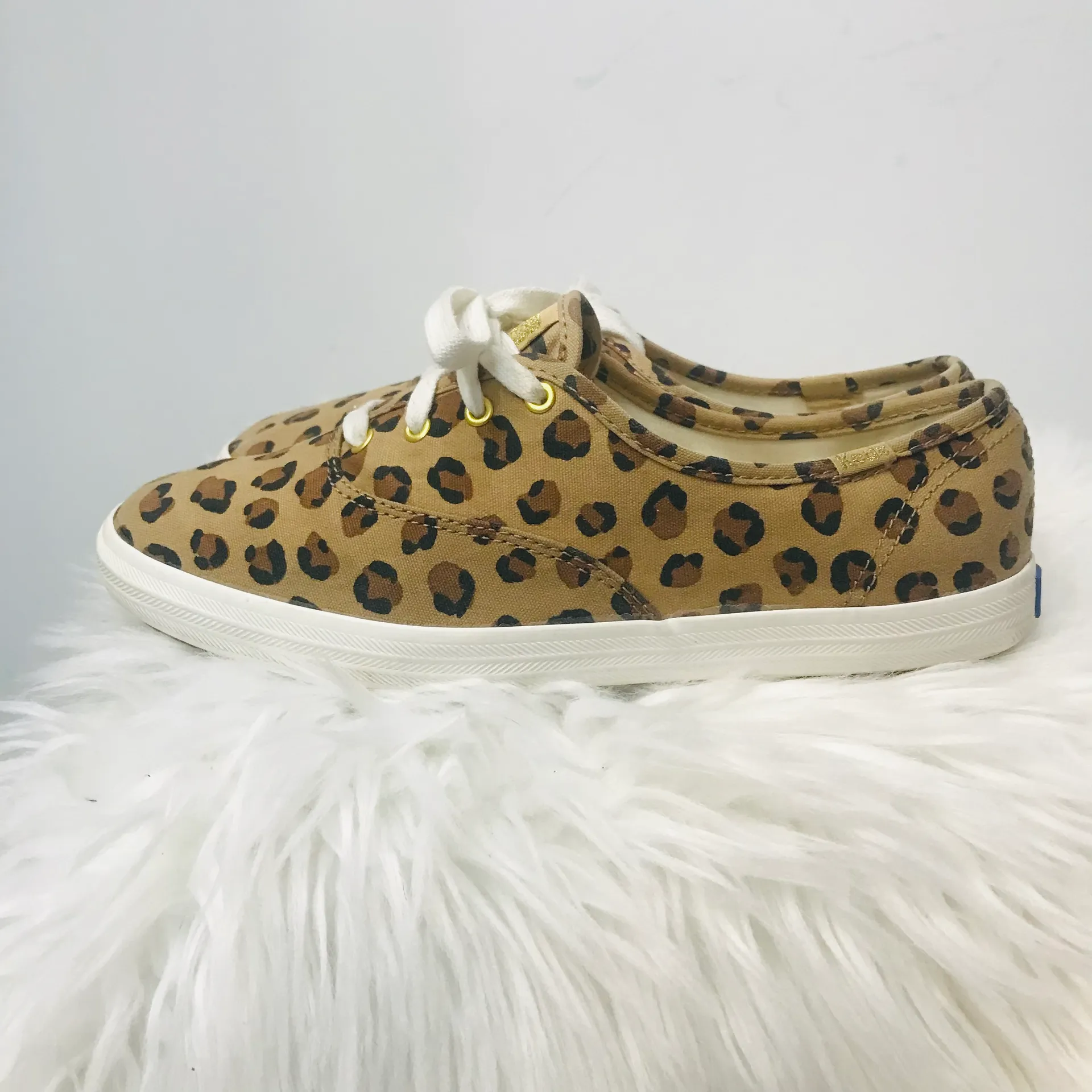 Champion Leopard Canvas Sneakers sz 7.5. - Image 2