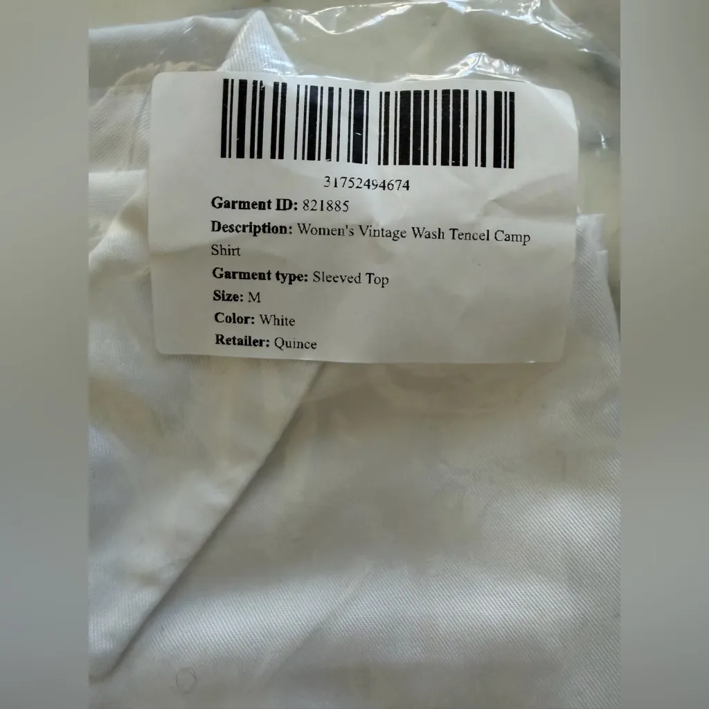 NWT QUINCE Women's White Button - Image 4