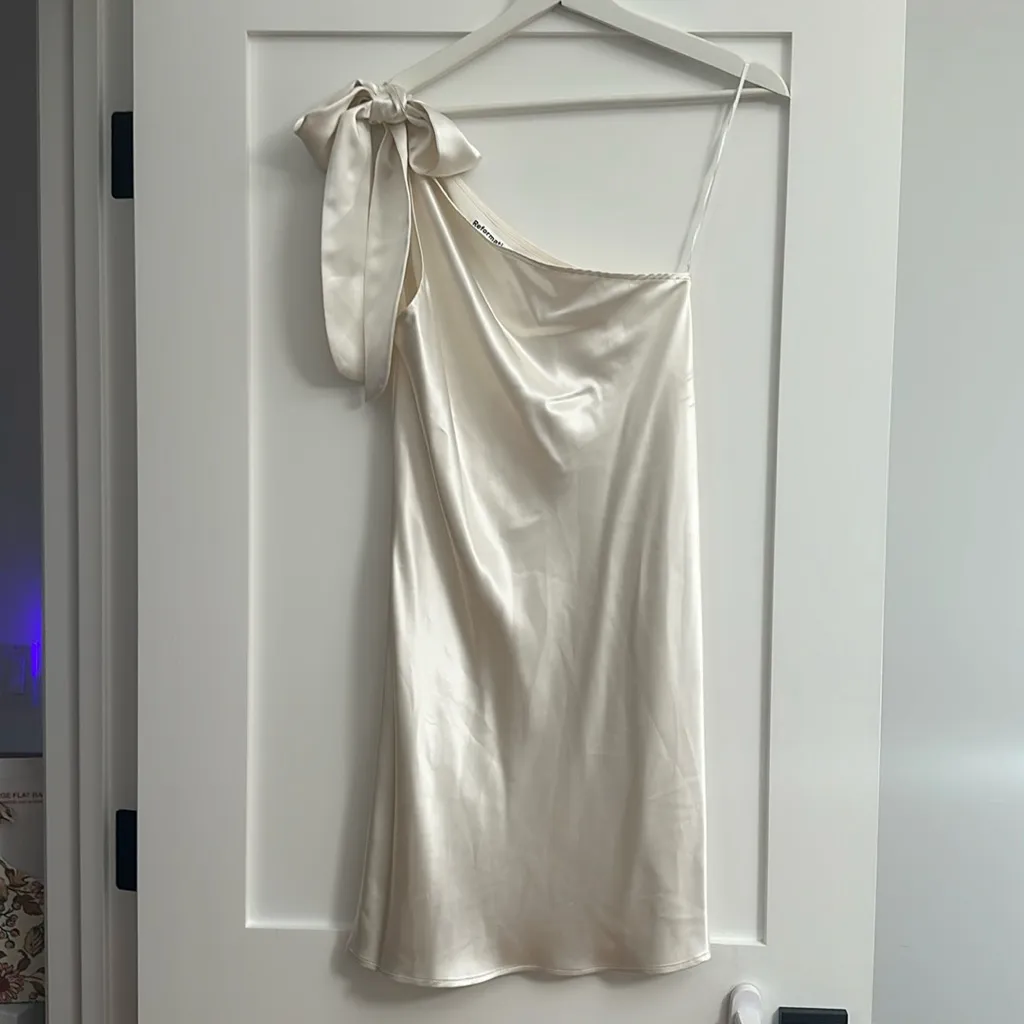 NWOT: Reformation one shoulder bow silk mini dress White - Image 2