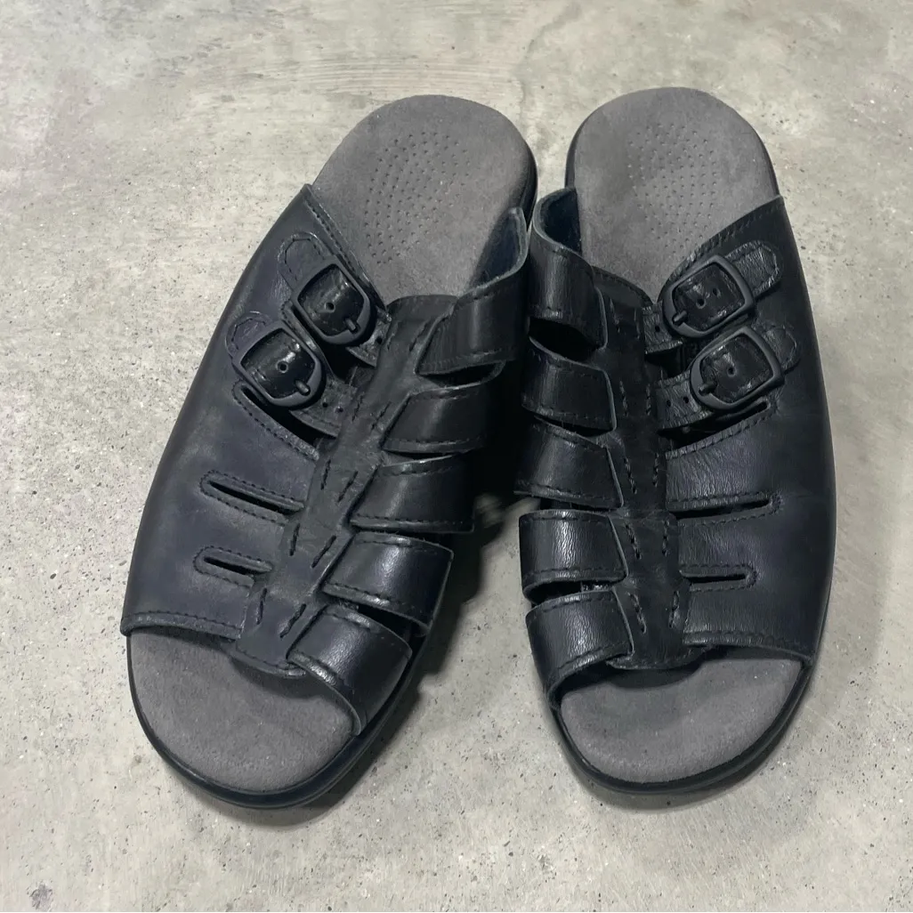 Sas Women’s Slide Leather wedge Sandals Black slip on 2 straps size 6.5 - Image 2