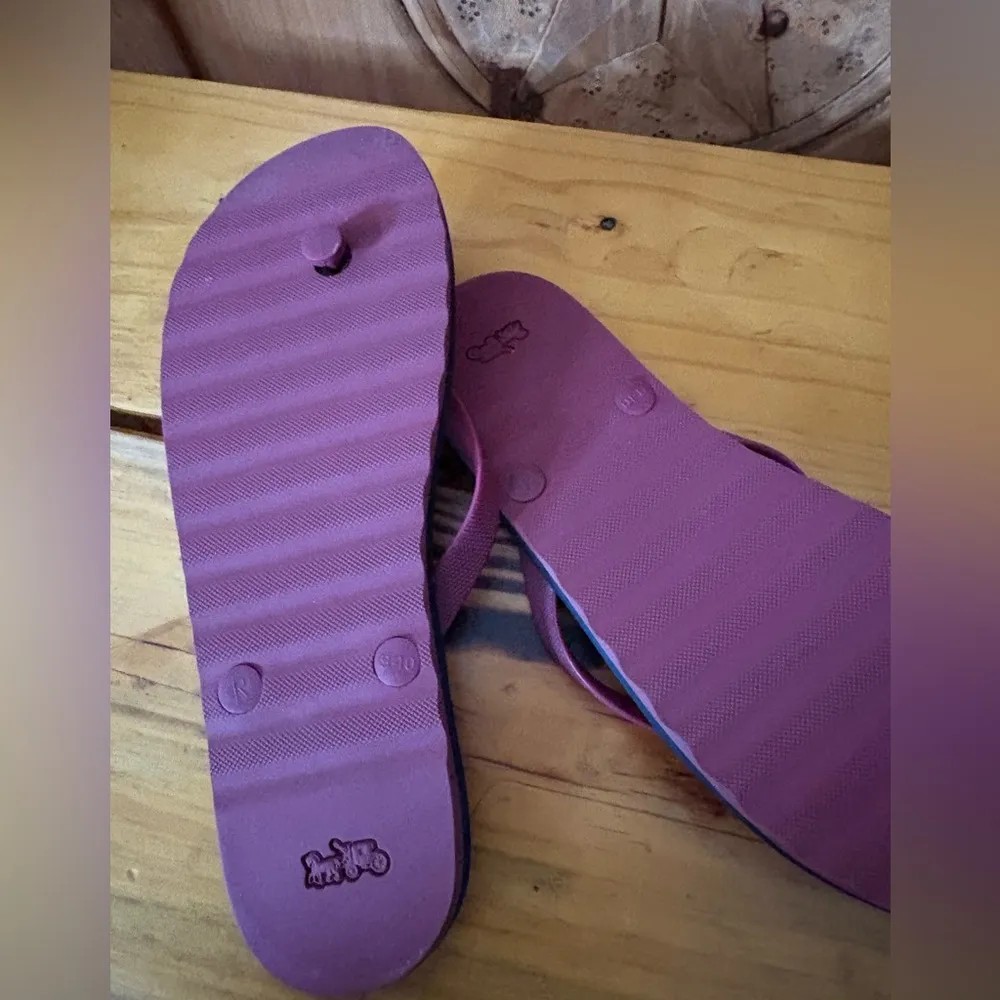 Coach Zak Women's Floral Flip Flops Pink and Black size 9-10 sandals summer - Image 5