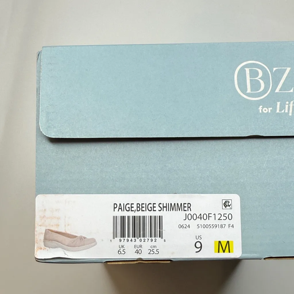 LifeStride Women's Paige Washable Round Toe Slip Ons - Image 6