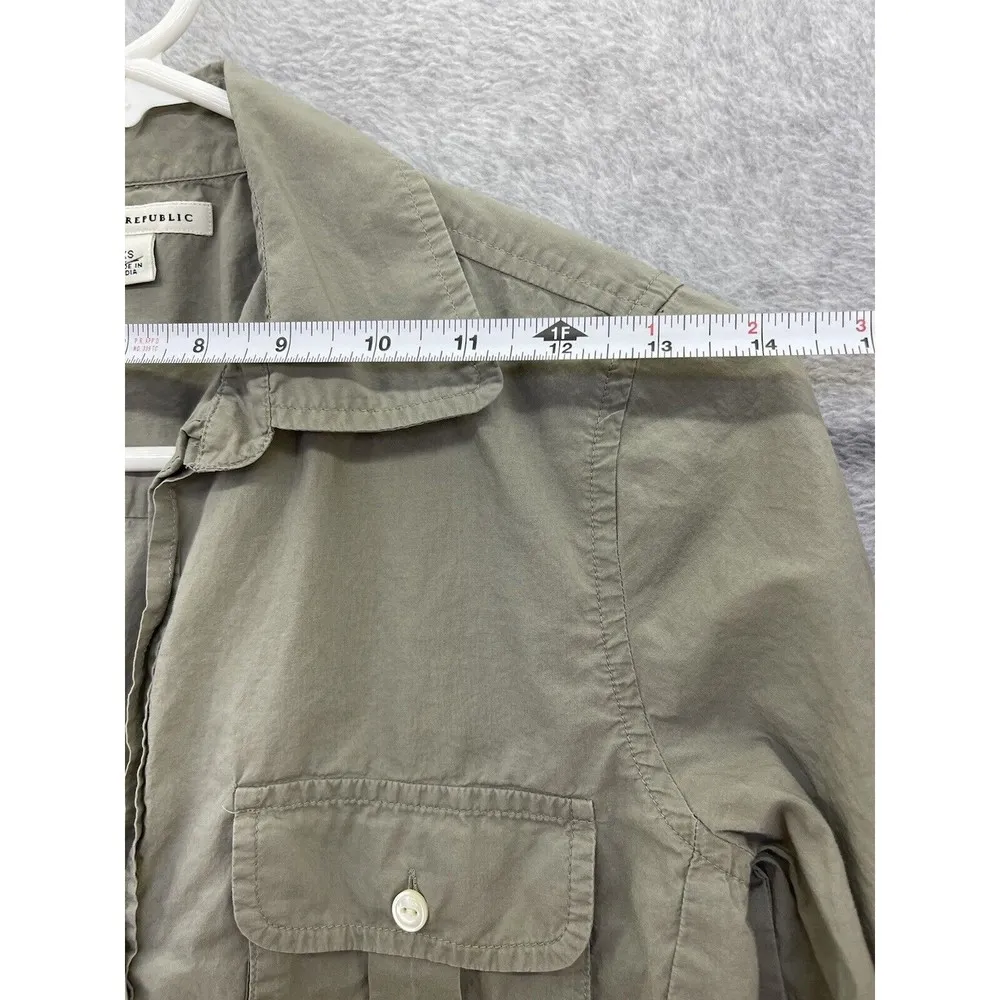 Banana Republic Women's Button Down Long Sleeve Shirt XS Pockets Taupe Cotton - Image 10
