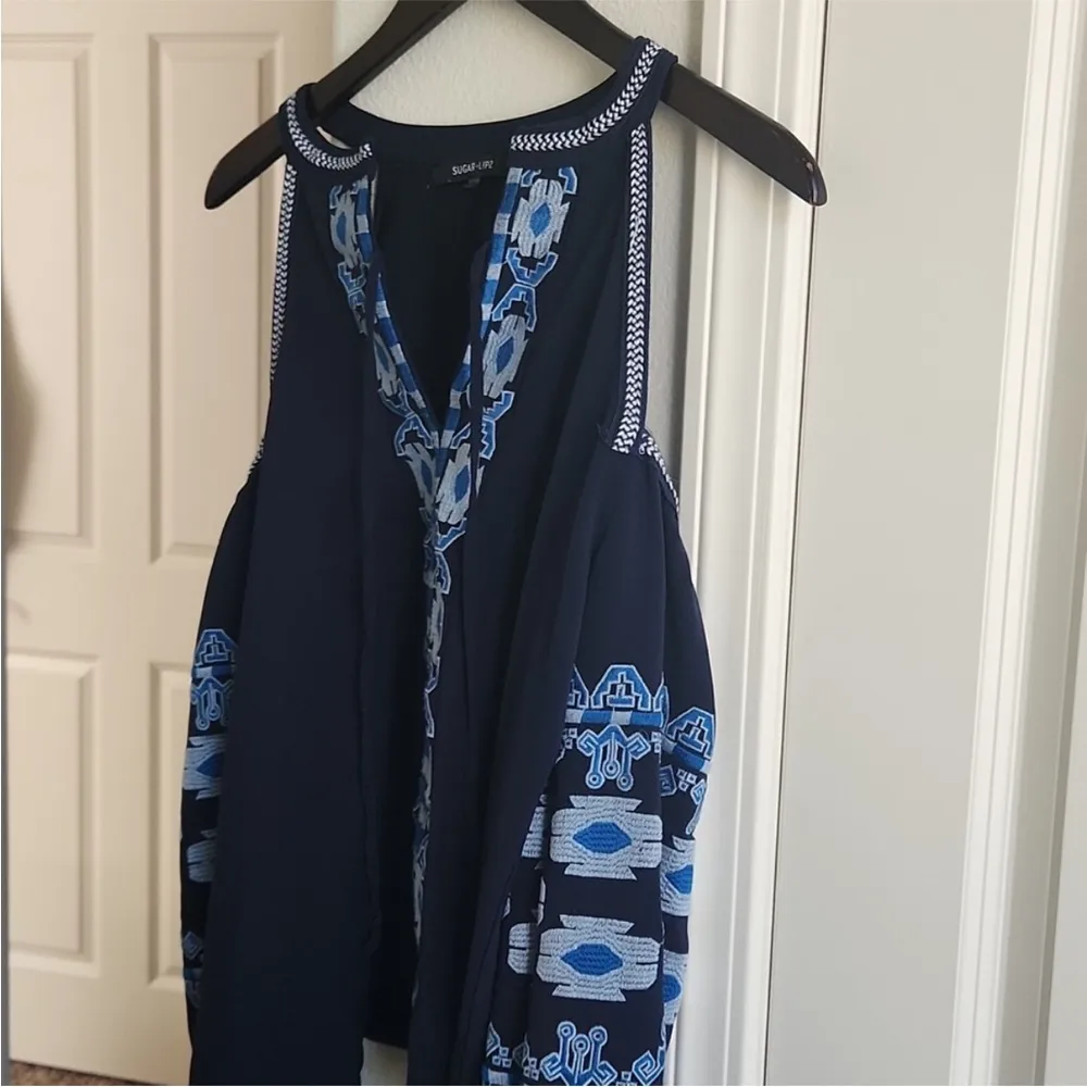 Sugar Lips Navy Embroidered Cold Shoulder Blouse Size S - Image 5