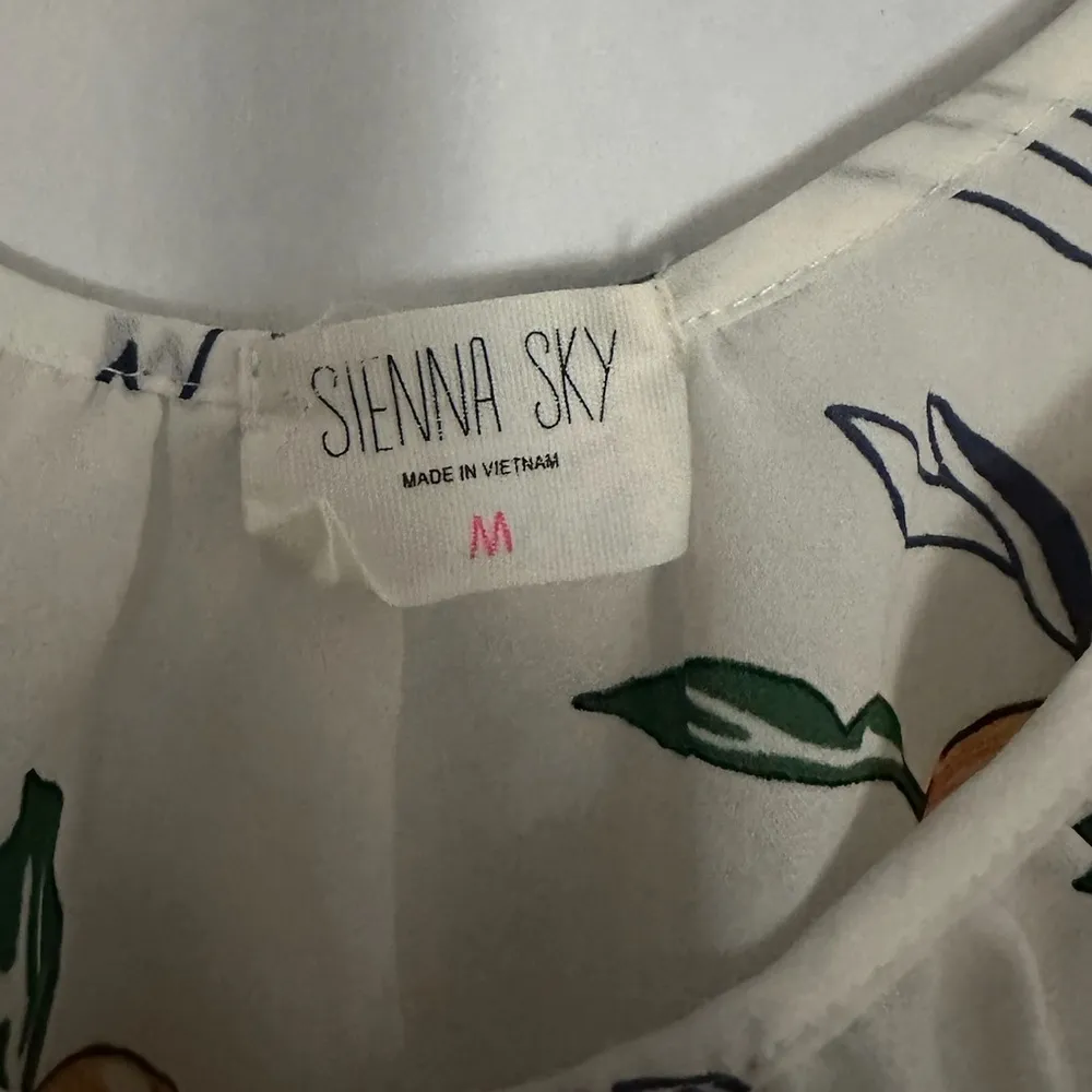 Floral Tie-Front Tank Sleeveless Blouse White Yellow Flowers Medium - Image 8