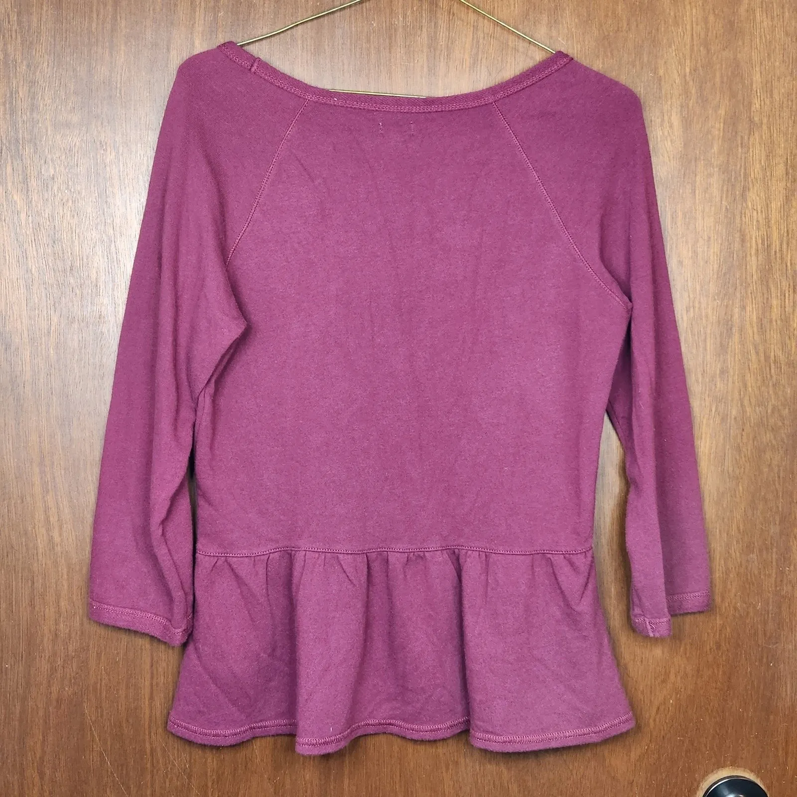 Aerie Woman’s 3/4 Sleeve Wine Peplum Round Neck Sweater Size Medium - Image 5