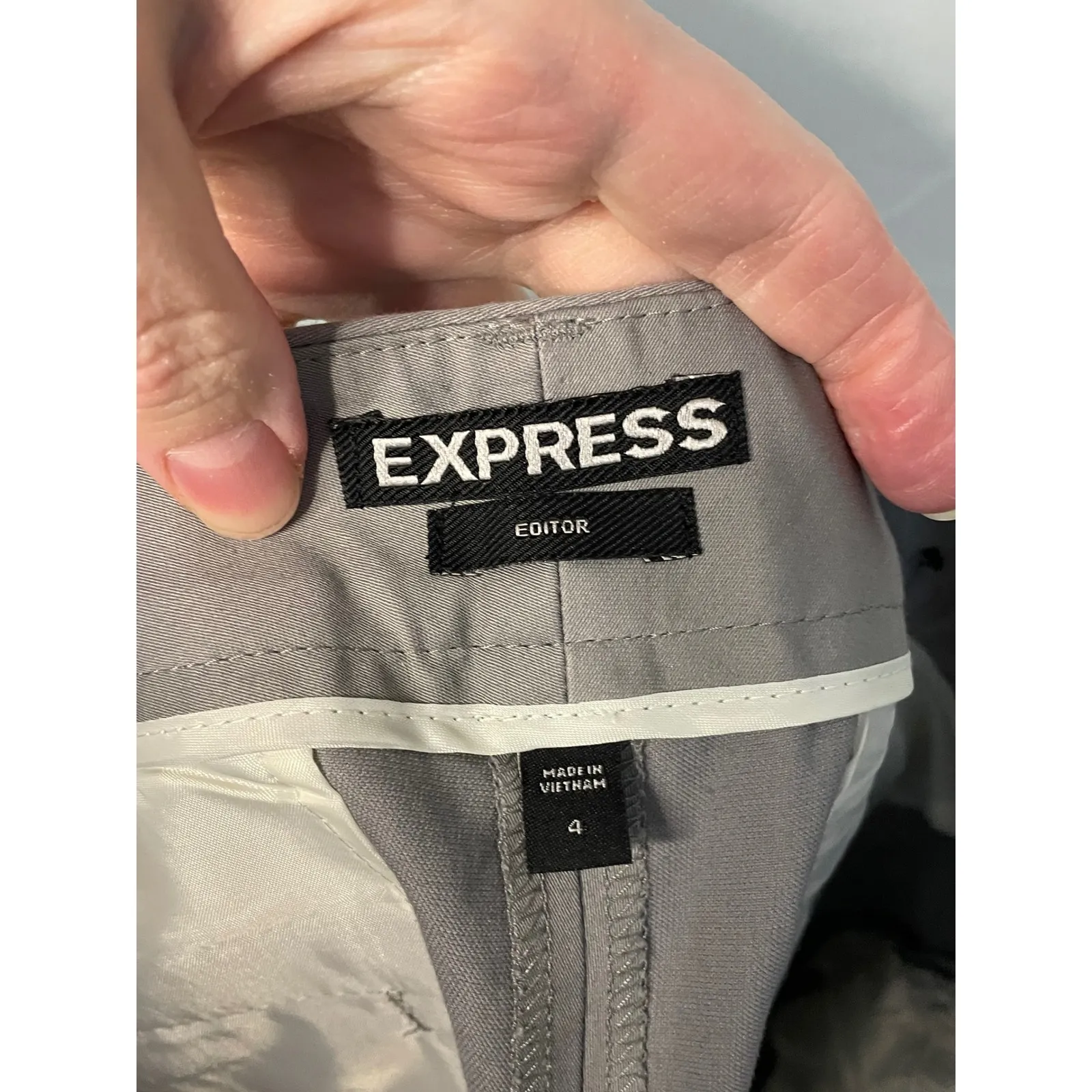 Express Editor Shorts Women's Gray Tailored Flat Front Cuffed Size 4 - Image 7