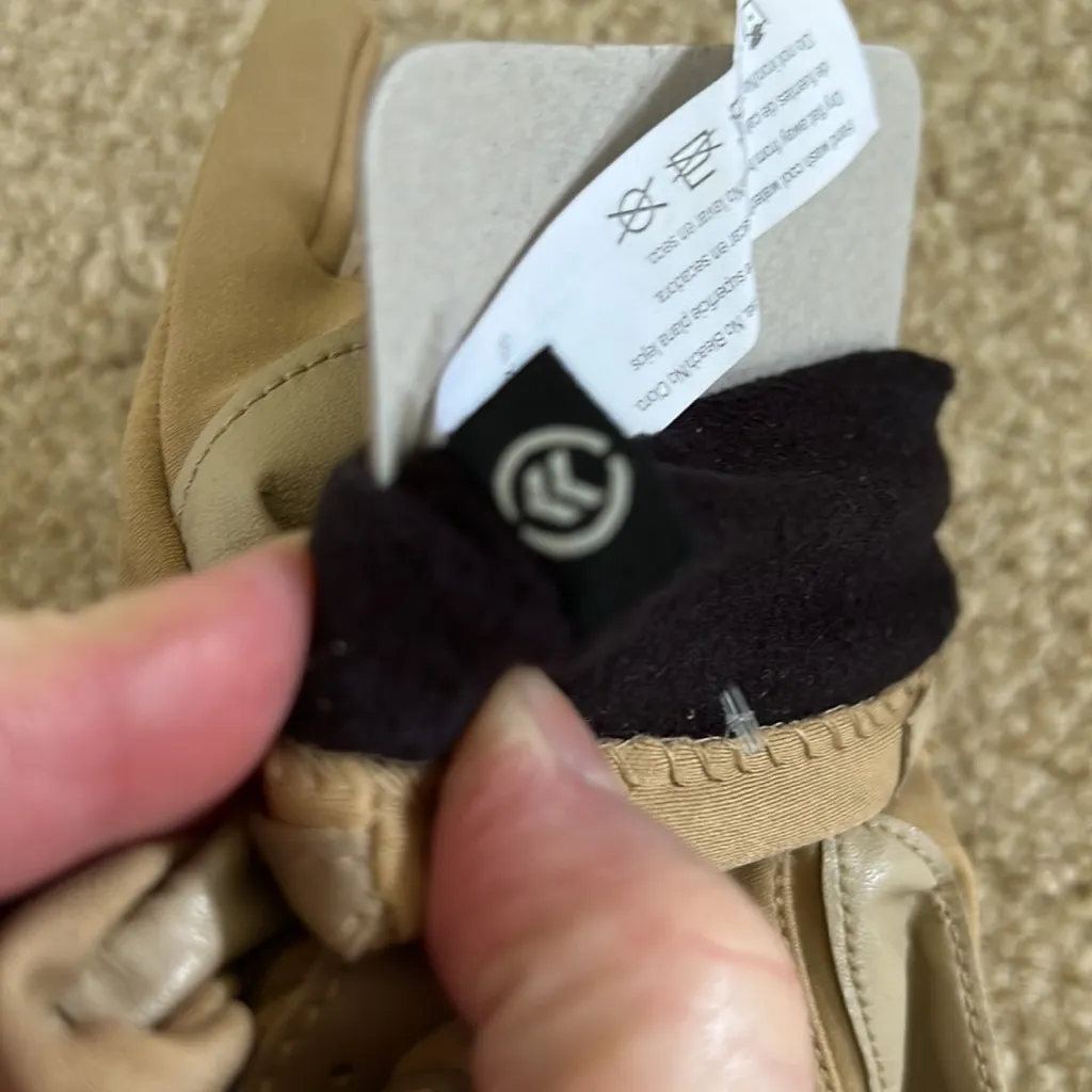 Gold/Tan Nylon Driving Gloves sz M/L Tan - Image 8
