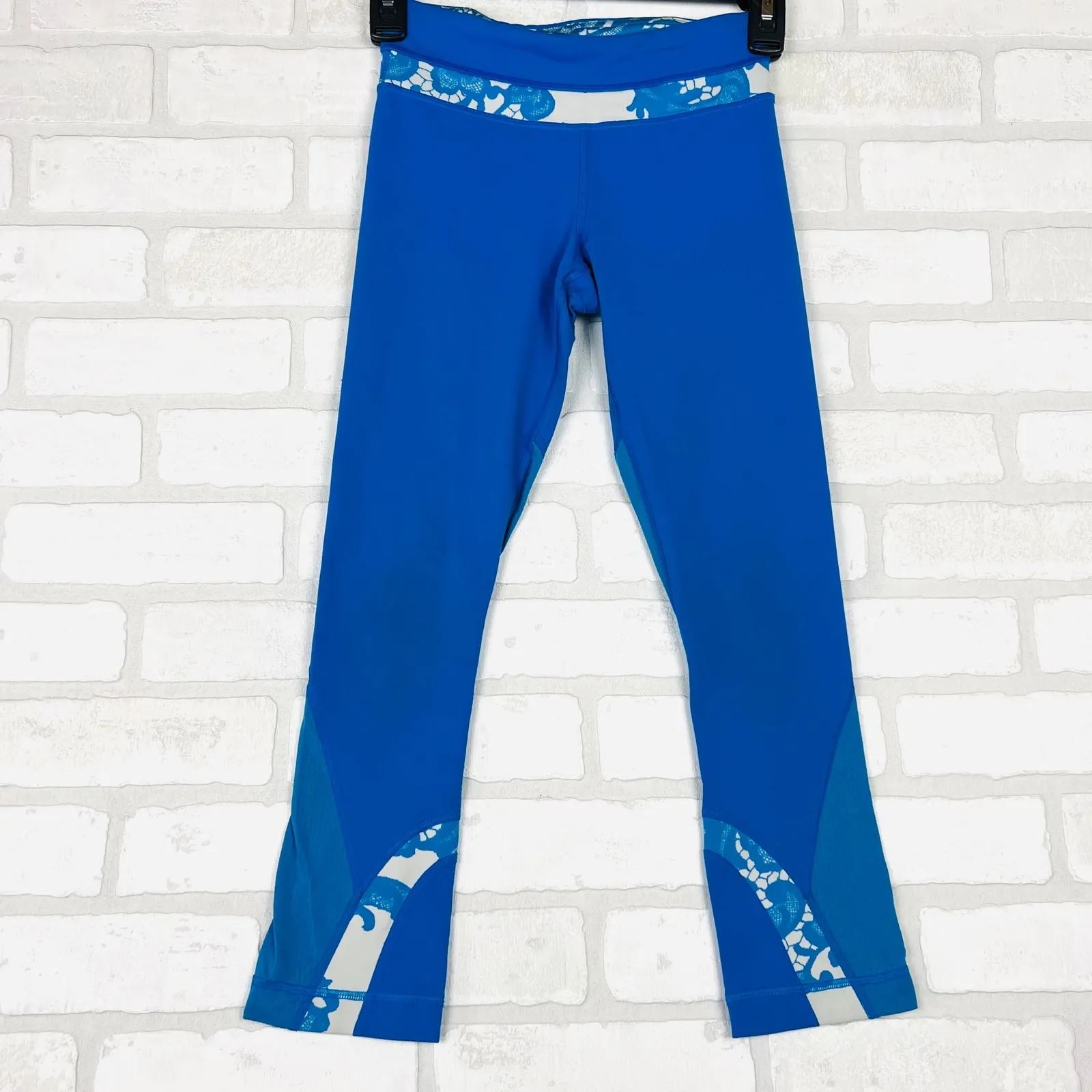 Lululemon Blue Athletic Yoga Pants Size 2 Activewear Cropped‎ Leggings - Image 15