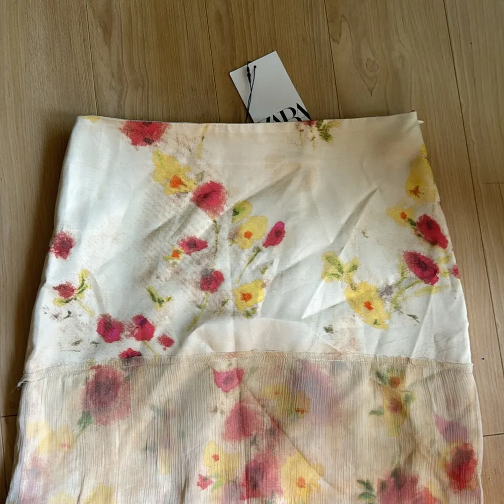 Zara Floral Midi Skirt - Image 2